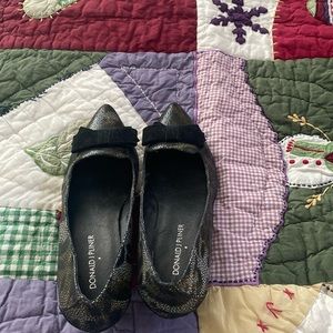 Donald Pliner Gretel shoes, new, SZ 7 1/2, beautiful
